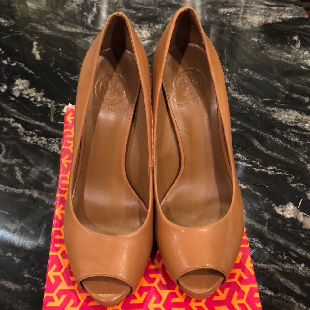 High heel Peeptoe Pump